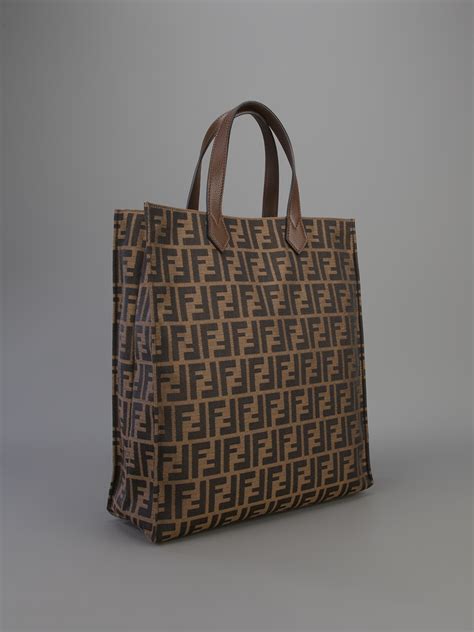 borsa fendi zucca shopper manici fucsia|Borse tote per Donna: la shopping bag .